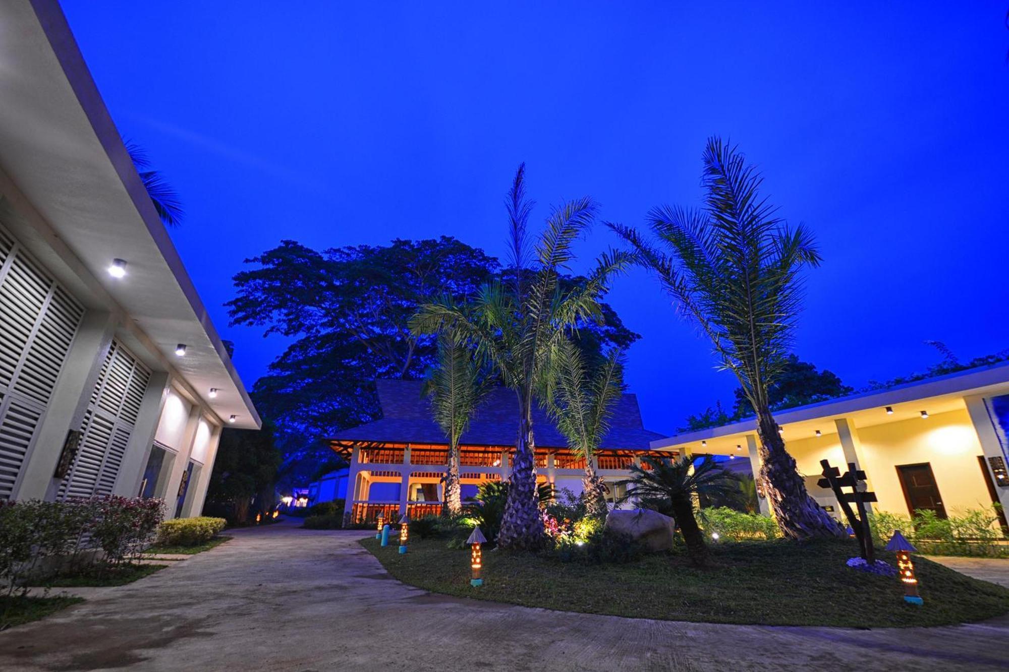 Munting Paraiso Puerto Princesa Ngoại thất bức ảnh